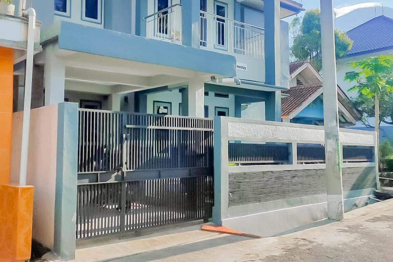 Triyoga Homestay Syariah Redpartner Sangkanurip Dış mekan fotoğraf