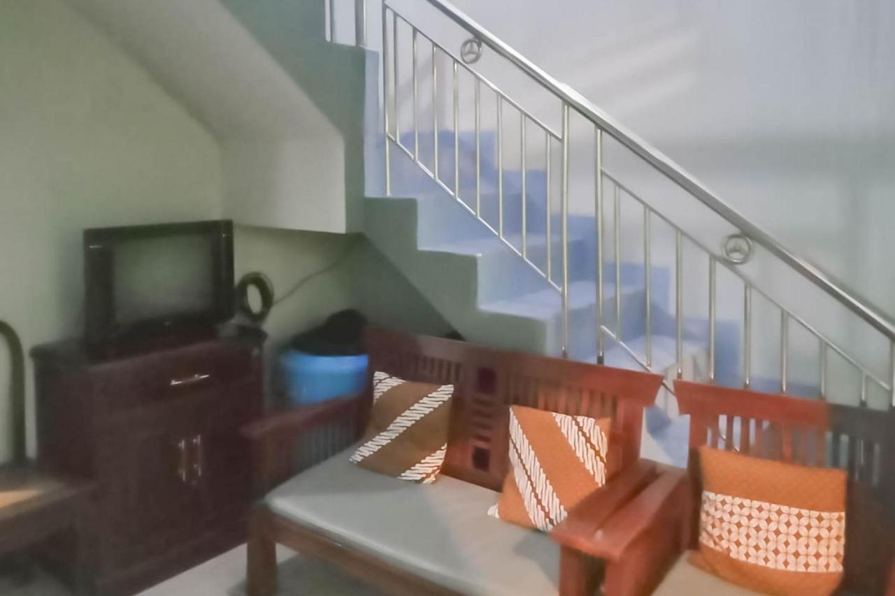 Triyoga Homestay Syariah Redpartner Sangkanurip Dış mekan fotoğraf